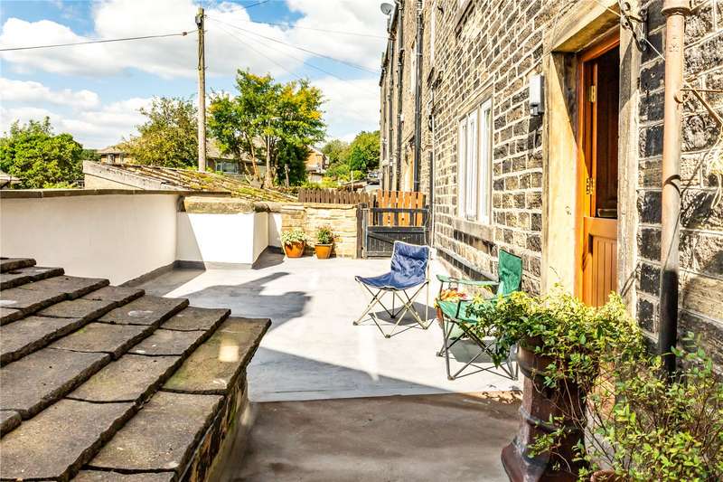 4 Bedroom End Of Terrace House For Sale In Lane Ends, Wheatley, Halifax