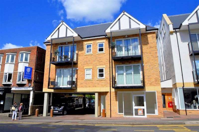 2 Bedroom Flat For Sale In Church Hill, Loughton, IG10