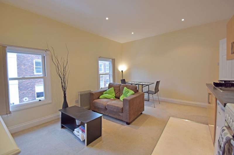 1 Bedroom Apartment To Rent In Queen Street, SL6