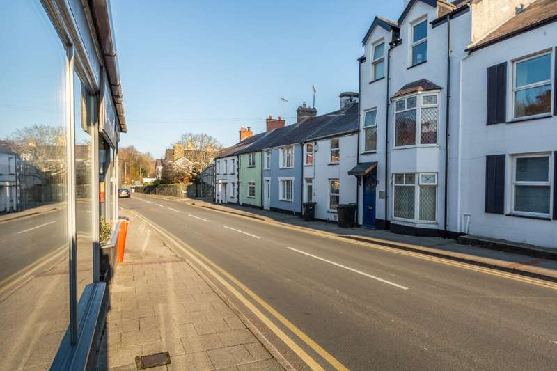 9 Bedroom Terraced For Sale In High Street, Menai Bridge, LL59
