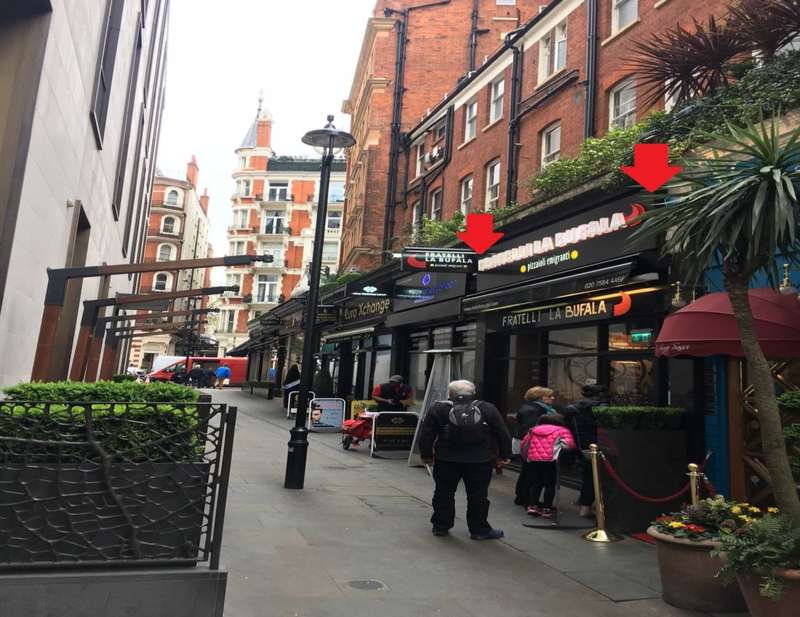 Restaurant Retail Property / Shop To Rent In Knightsbridge Green, Knightsbridge, SW1X