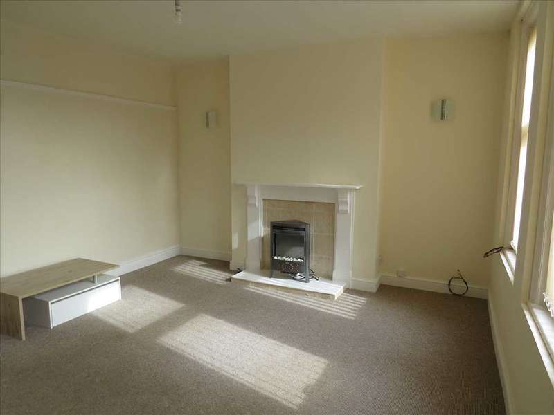 2 Bedroom Apartment To Rent In West Road, Filey, YO14