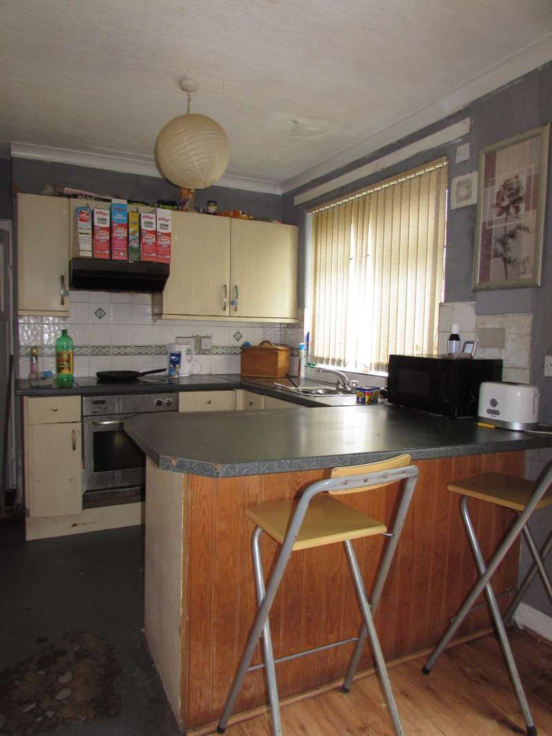 3 Bedroom End Of Terrace House For Sale In Blackcarr Road, Baguley