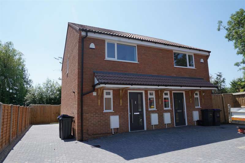 2 Bedroom SemiDetached House For Sale In Manor Road, Trowbridge, BA14