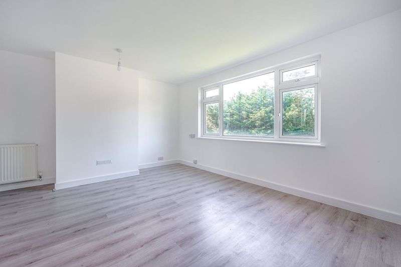 Home To Rent In Timperley Gardens, Redhill, RH1