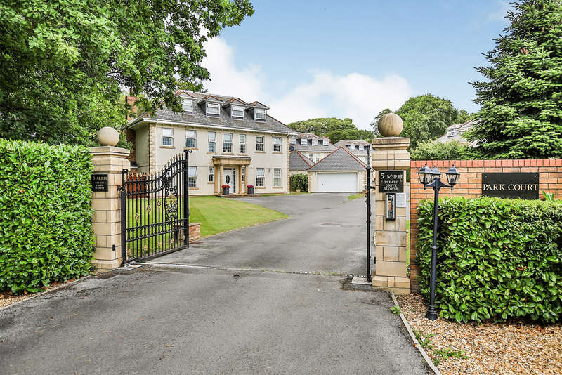 5 Bedroom Detached For Sale In Cwrt Ty Gwyn, Llangennech, Llanelli, SA14