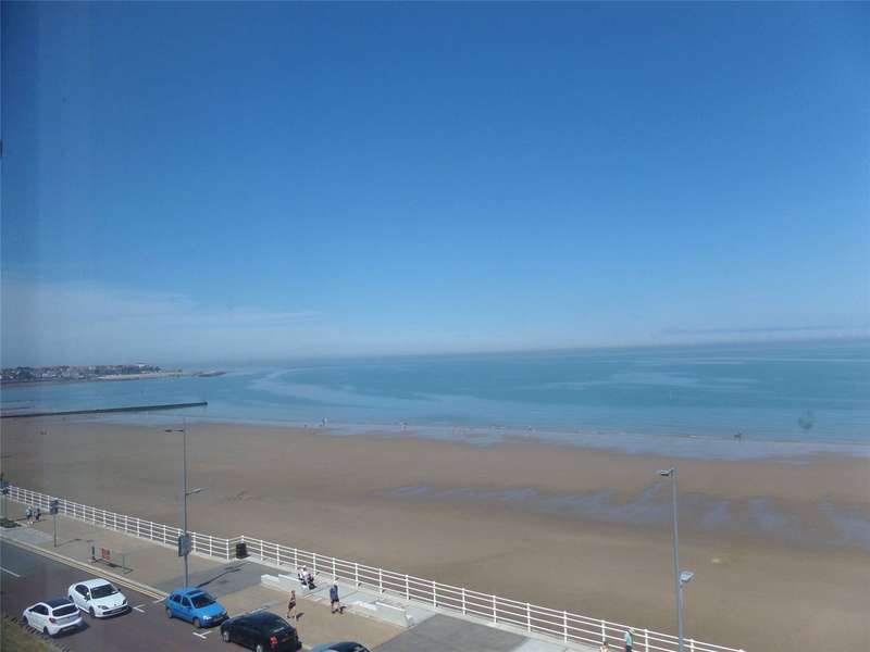 2 Bedroom Apartment To Rent In Marine Road, Colwyn Bay, LL29