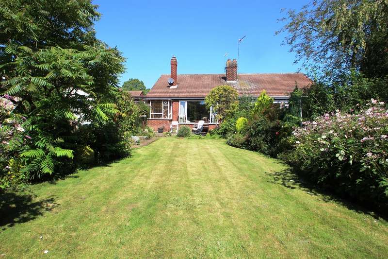 2 Bedroom Semi Detached Bungalow For Sale In Queensbury Way, Swanland