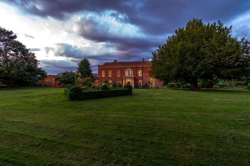 5 Bedroom Home For Sale In Station Road, Blunham, Bedford, Bedfordshire