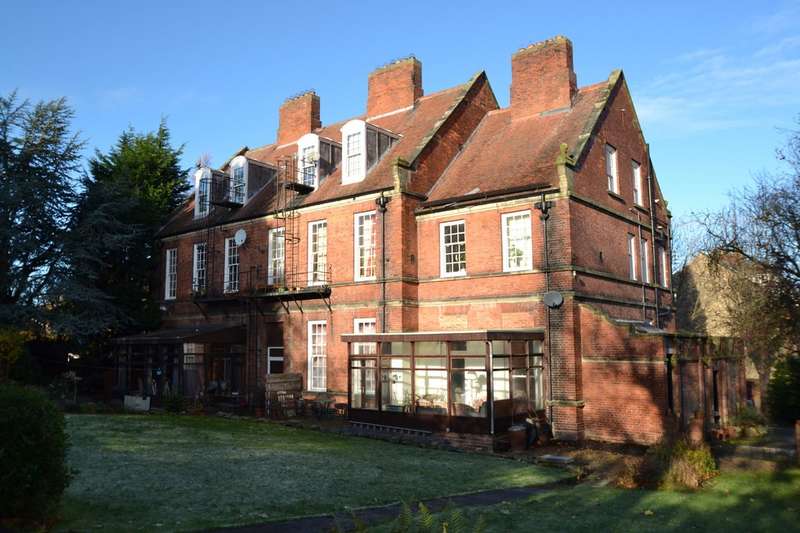 1 Bedroom Flat To Rent In Hextol Court, Hexham, NE46