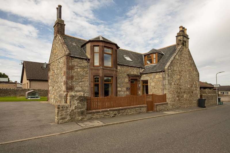 5 Bedroom Detached House For Sale In Cornhill Road, Aberchirder, Huntly