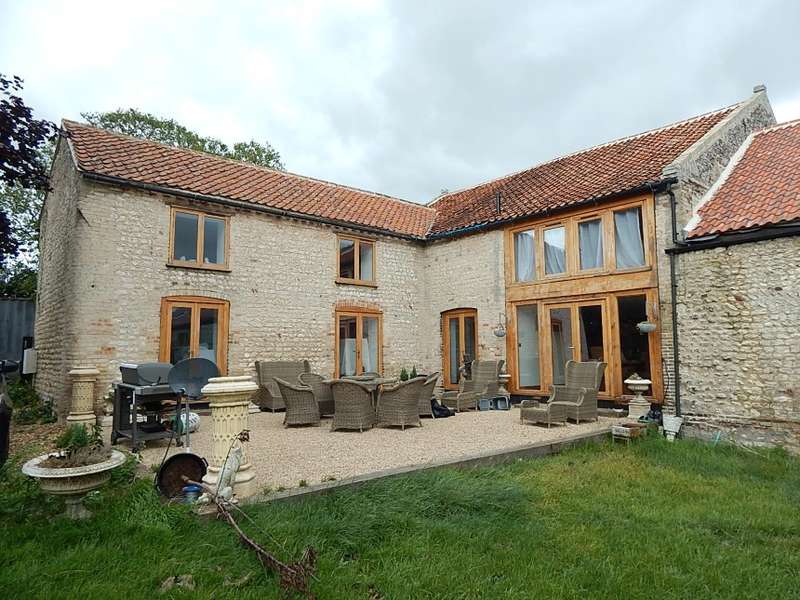 4 Bedroom Barn Conversion For Sale In Hall Farm Drive, Methwold