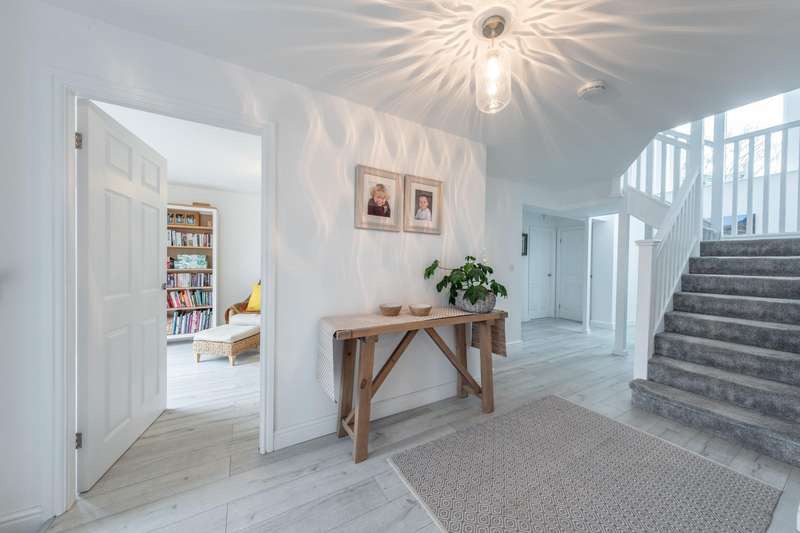 5 Bedroom House Under Offer In Quarry Lane, Kelsall, CW6