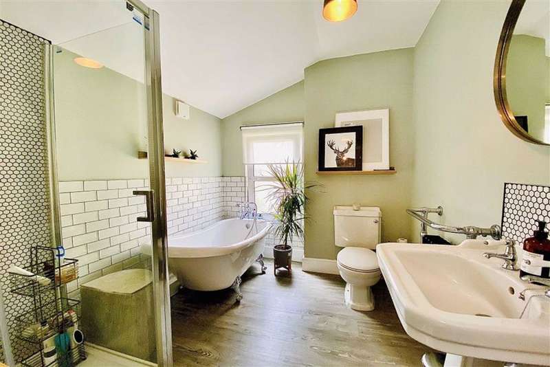 2 Bedroom Terraced For Sale In Swingate Lane, Plumstead, London, SE18