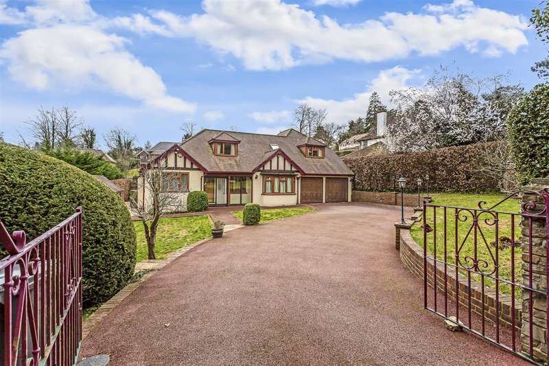 4 Bedroom Detached House To Rent In Hollymeoak Road, Coulsdon, CR5