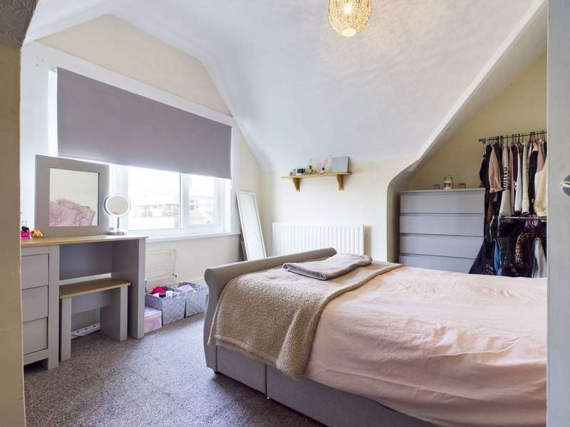 4 Bedroom Maisonette Flat To Rent In Boundary Road, Hove, BN3