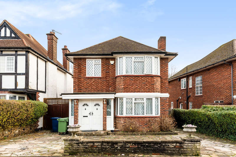4 Bedroom Detached House For Sale In The Grove, Edgware, HA8