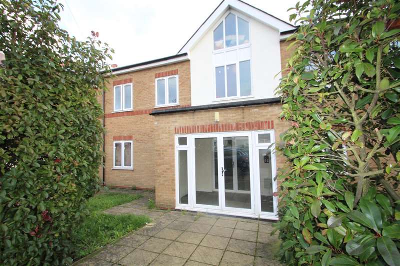 1 Bedroom Flat To Rent In Pole Hill Road, Uxbridge, UB10