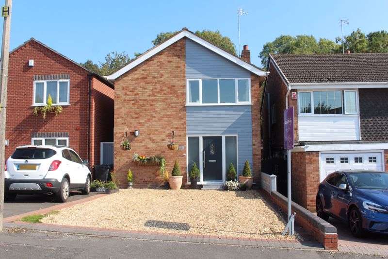3 Bedroom Property For Sale In Kingswinford, Chelford Crescent, DY6