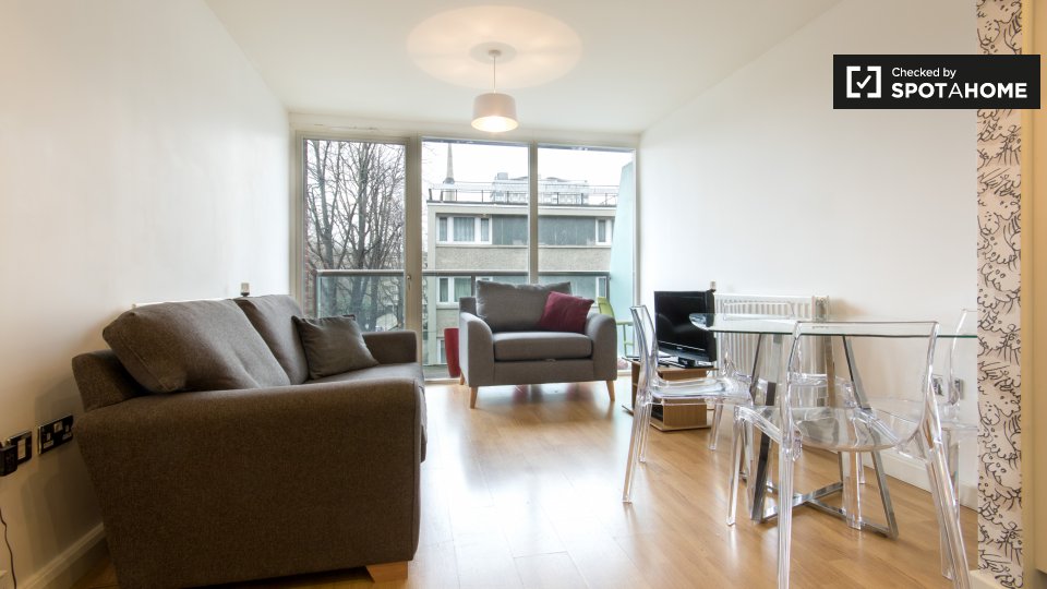 1 Bedroom Flat To Rent In Central St, EC1V