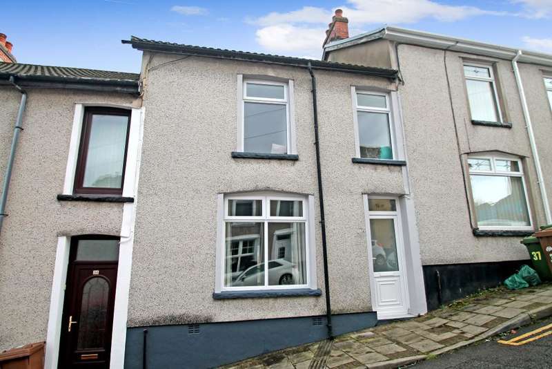 Houses for sale in Pontlottyn, Caerphilly