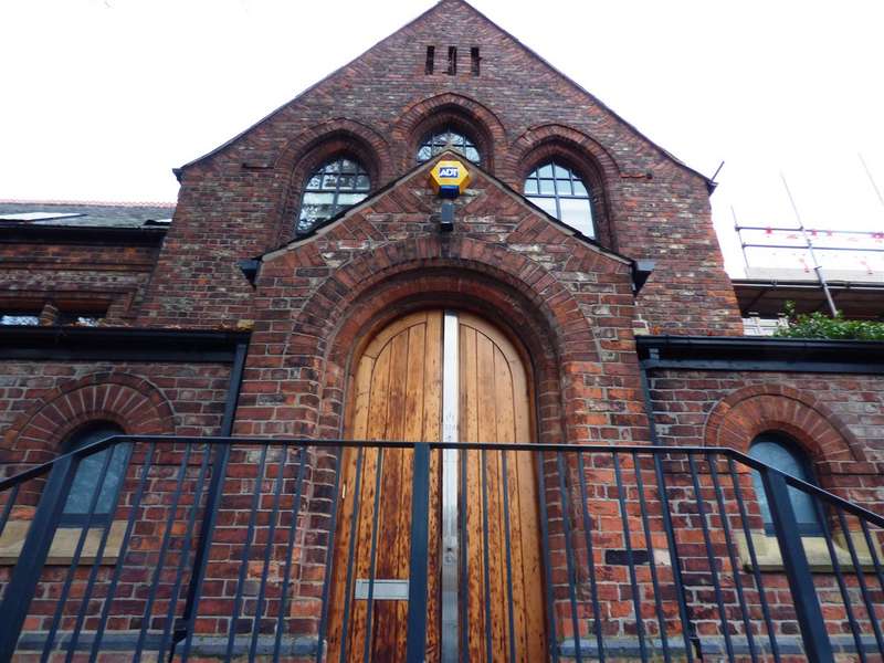 4 Bedroom House To Rent In Chorlton Green, Manchester, M21