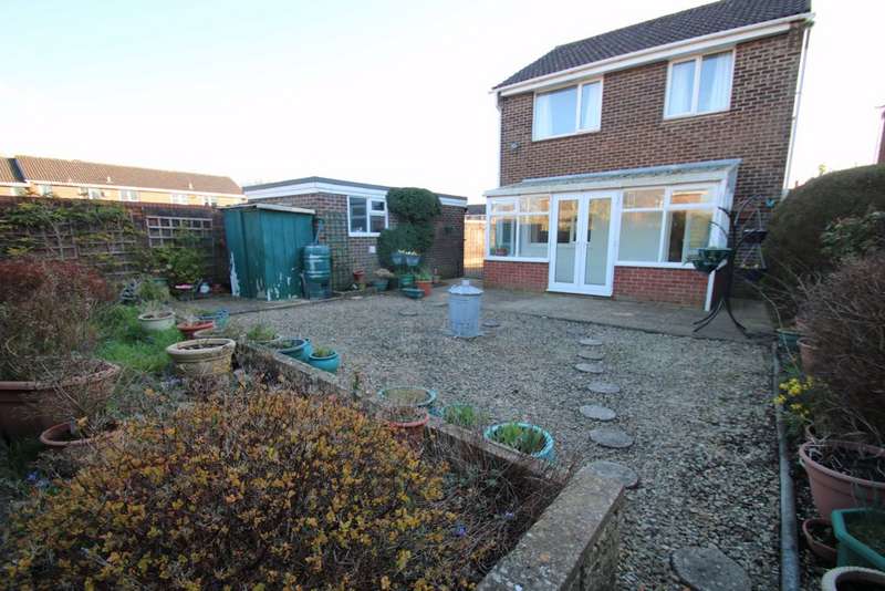 3 Bedroom Detached Property For Sale In Alderton Way, Trowbridge, BA14