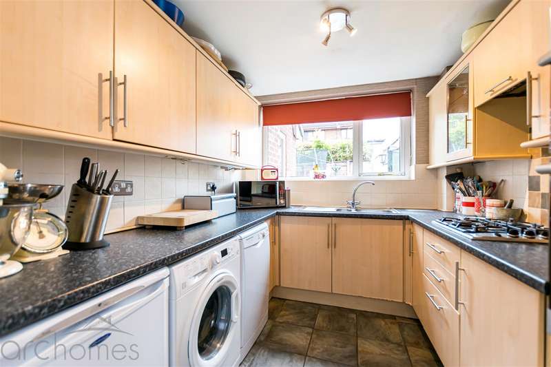3 Bedroom SemiDetached House For Sale In Hillside Avenue, Atherton