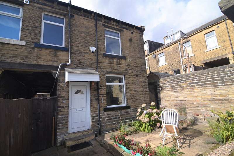 3 Bedroom Terraced House For Sale In Godfrey Street, Fairweather Green, BD8