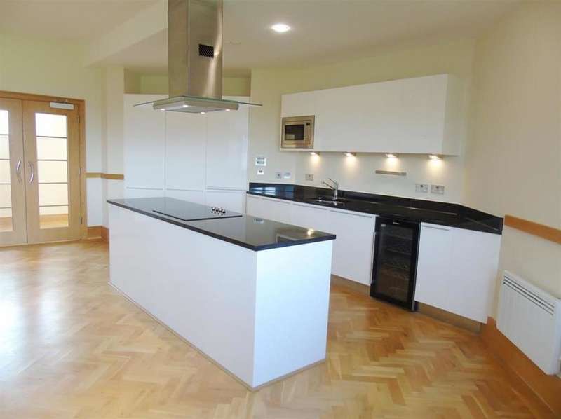 2 Bedroom Apartment Flat For Sale In Hayes Road, Sully, Penarth, CF64