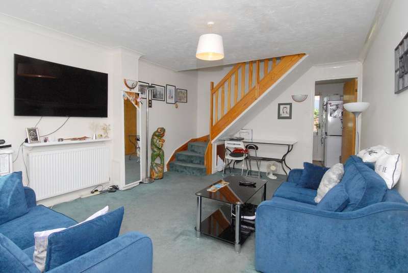 2 Bedroom Terraced House To Rent In Connaught Gardens, Morden, SM4