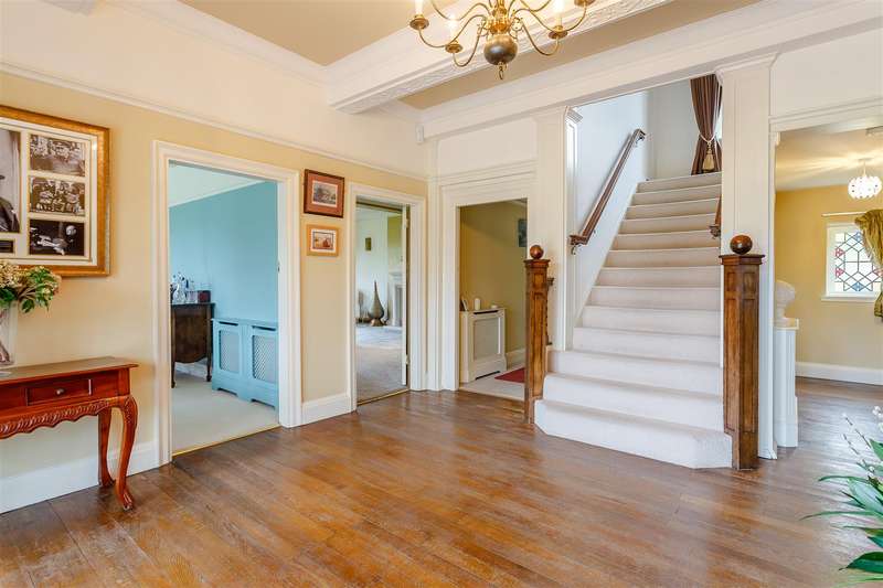 6 Bedroom House For Sale In Court Drive, Lichfield, WS14