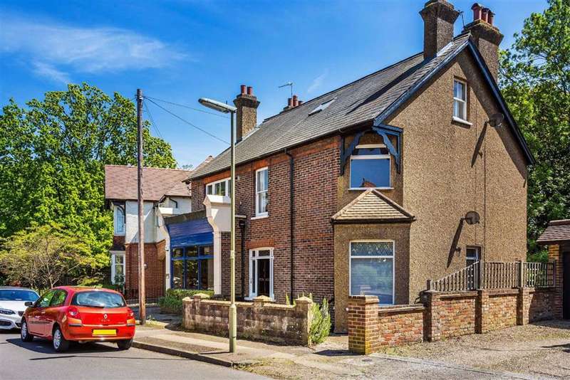 2 Bedroom Flat To Rent In Tower Road, Tadworth, Surrey, KT20