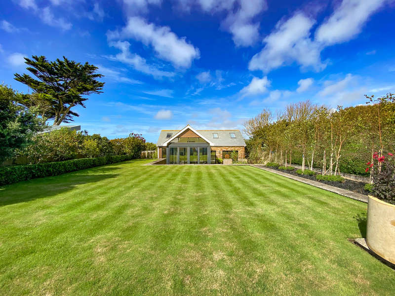 4 Bedroom Detached House For Sale In Ocean View Road, Bude, EX23