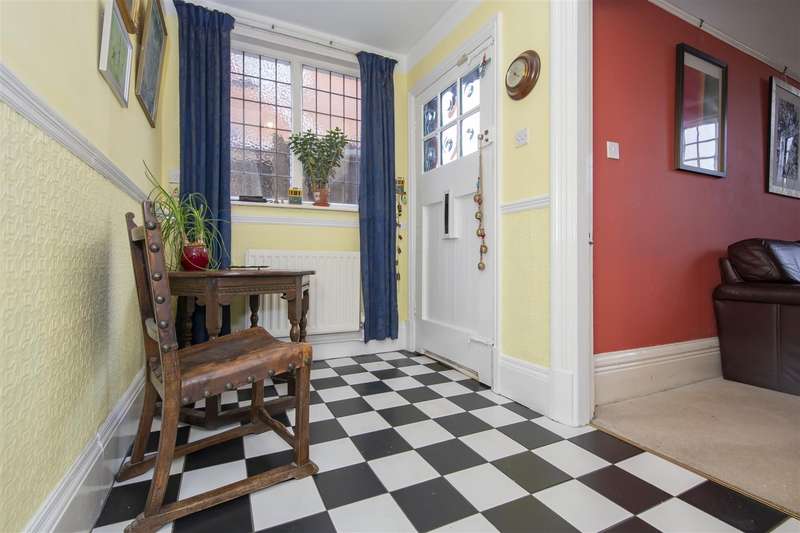 5 Bedroom SemiDetached House For Sale In Holmfield Road, Leicester, LE2