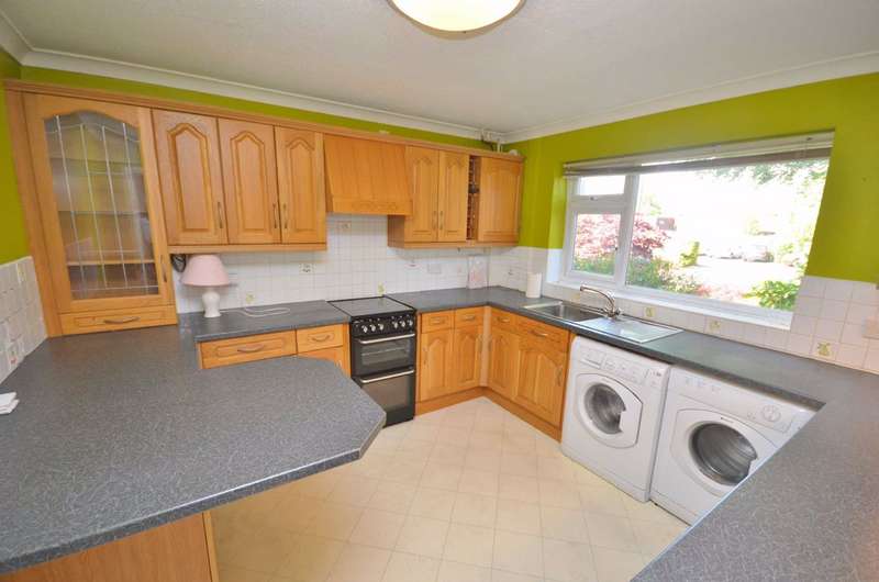 3 Bedroom SemiDetached House For Sale In Beech Tree Drive, Badshot Lea