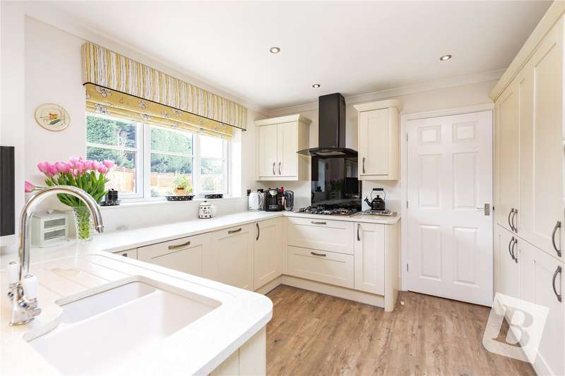 5 Bedroom Detached House For Sale In Walden Way, Hornchurch, RM11