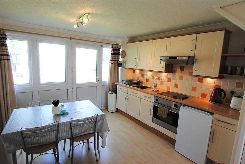 2 Bedroom Terraced House For Sale In Trewent Park, Freshwater East, SA71