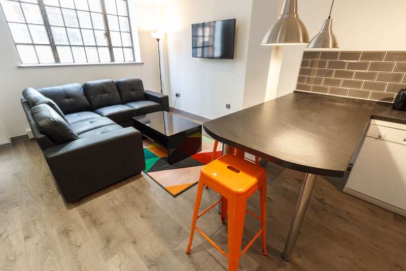 2 Bedroom Apartment To Rent In Hatton Garden, L3 2ha,