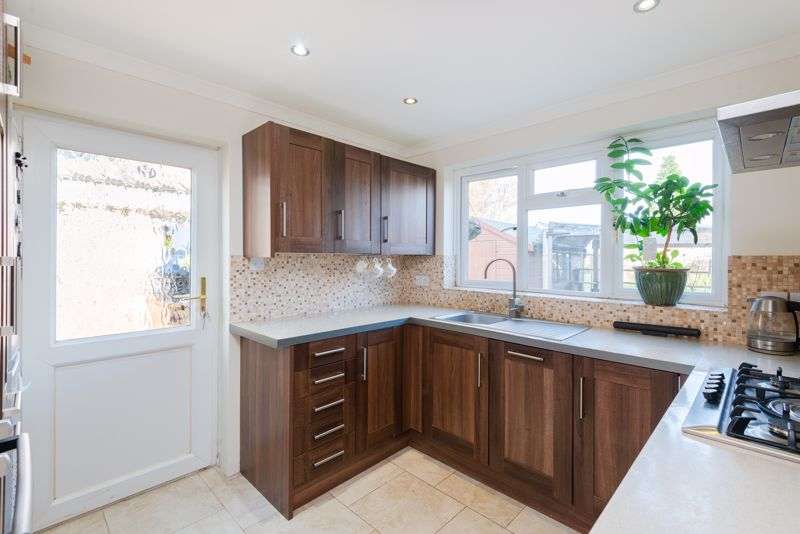 4 Bedroom Property For Sale In Queensway, Didcot, OX11