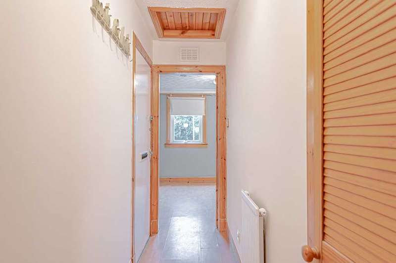 2 Bedroom Apartment Flat For Sale In Falkirk Road, Larbert, FK5