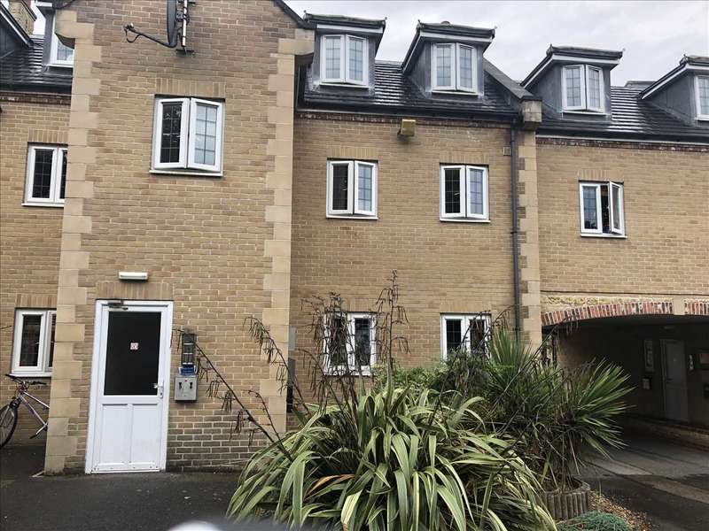 Houses for sale in Corby, Northamptonshire