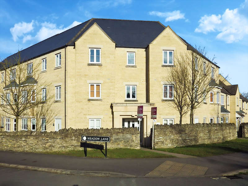 2 Bedroom Apartment To Rent In Bathing Place Court, Witney, Oxfordshire