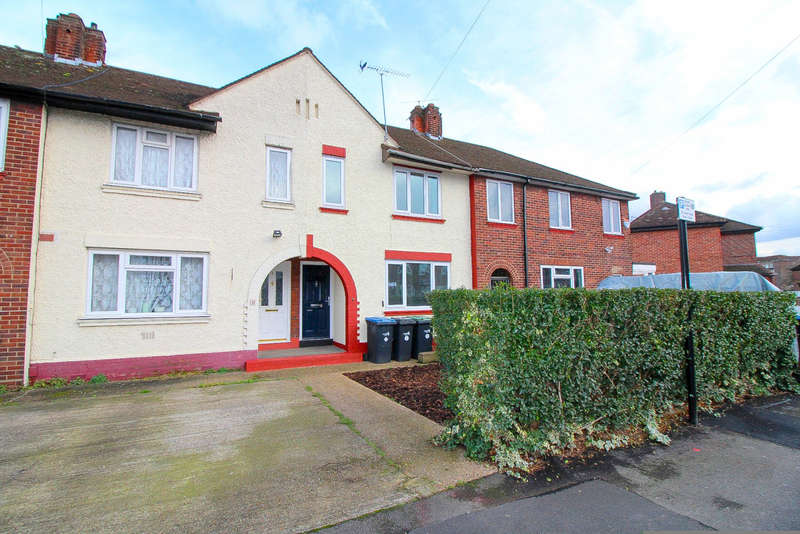 3 Bedroom Terraced House For Sale In Barclay Road, Edmonton N18