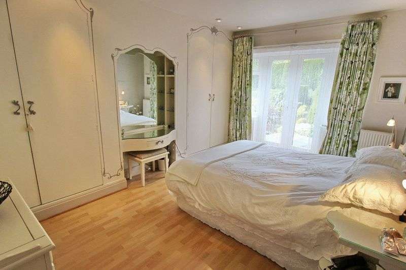 3 Bedroom Home For Sale In Hoe Lane, Nazeing, Waltham Abbey, EN9