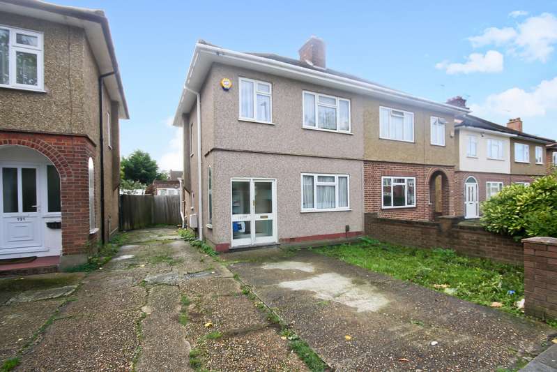 3 Bedroom Property To Rent In Kingshill Avenue, Northolt, UB5