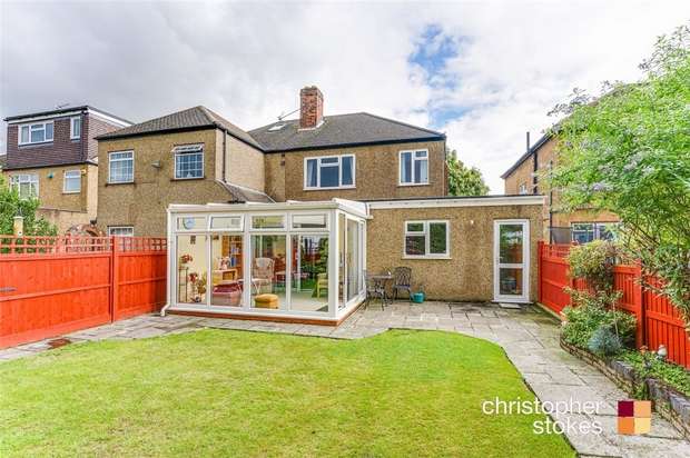 3 Bedroom Semi Detached House For Sale In Cheshunt Wash, Cheshunt