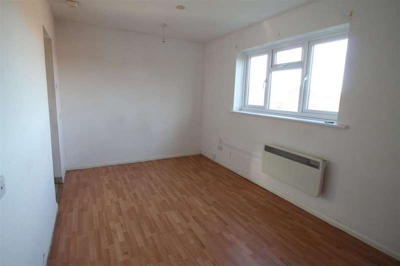 1 Bedroom House For Sale In St Johns Close, Daventry, NN11