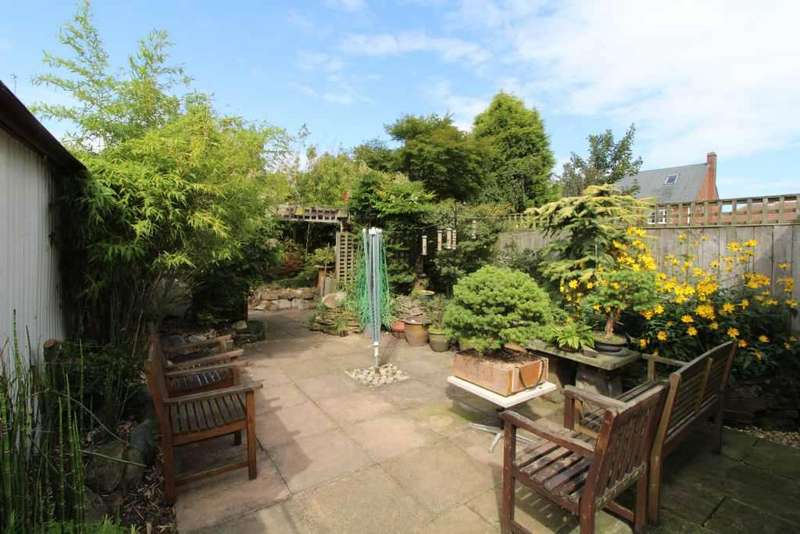 3 Bedroom SemiDetached House For Sale In Kenton Lane, Newcastle Upon