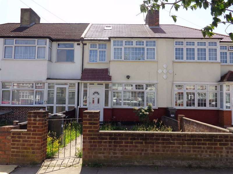 3 Bedroom Terraced House For Sale In Hadley Gardens, Norwood Green